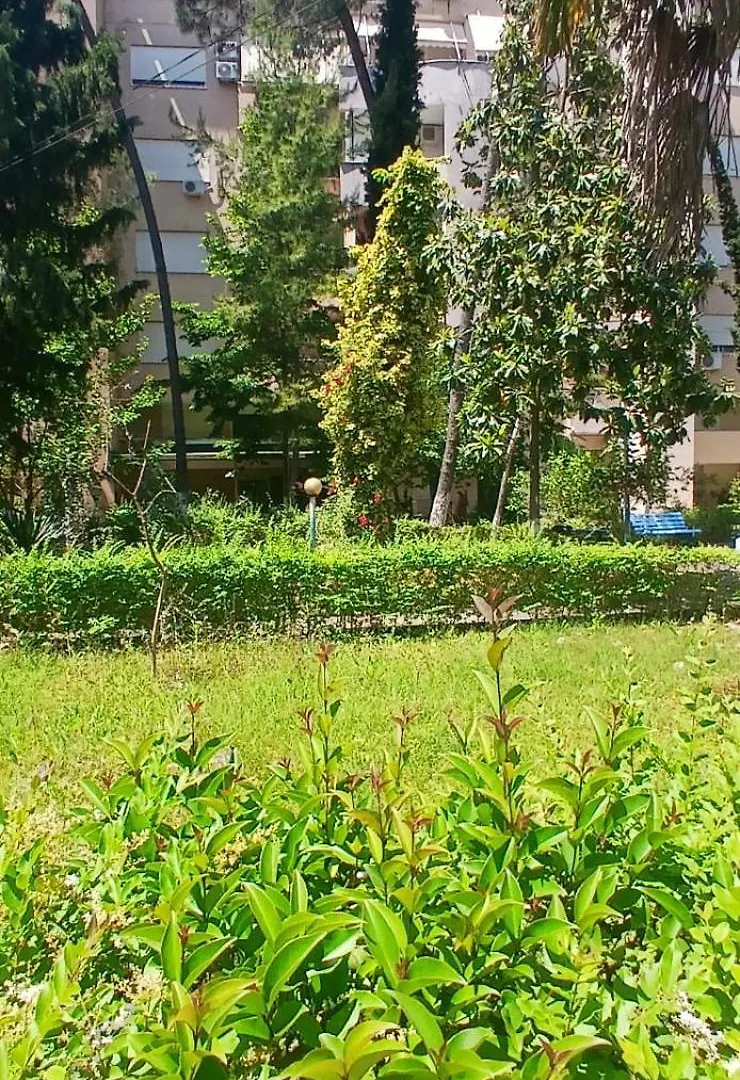 Albana'S Duplex Golem Apartamento Albânia